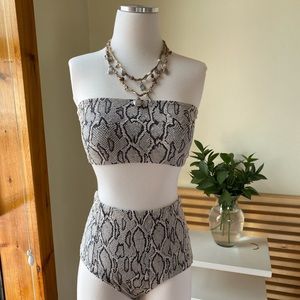 Never worn SEAFOLLY bikini.